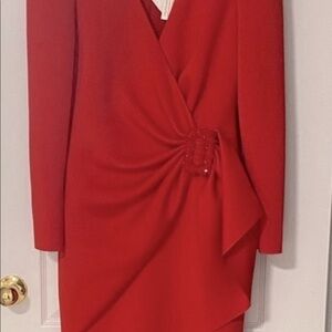 **BRAND NEW EVENING GOWN**